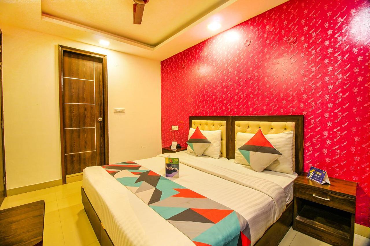 Fabexpress Tp Suite Near Igi Airport New Delhi Ngoại thất bức ảnh