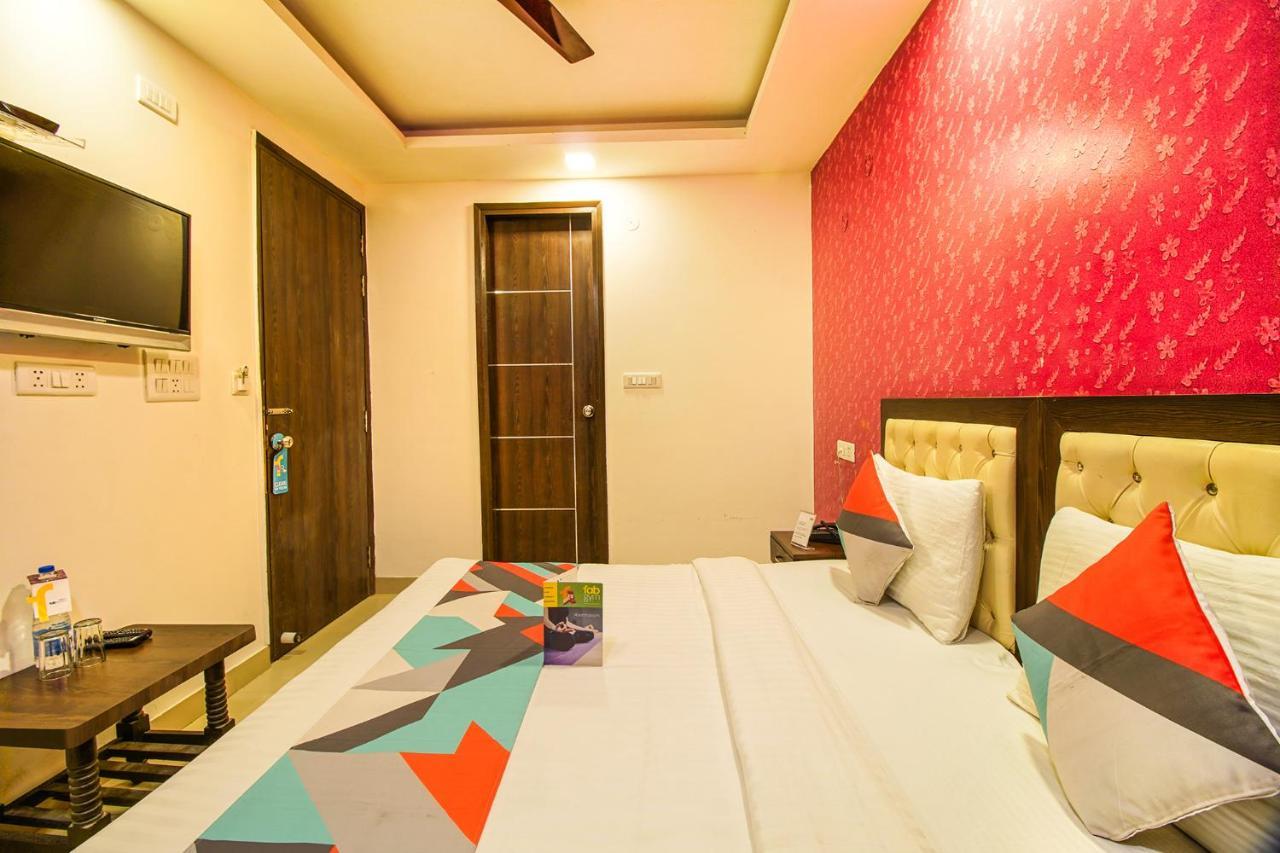 Fabexpress Tp Suite Near Igi Airport New Delhi Ngoại thất bức ảnh