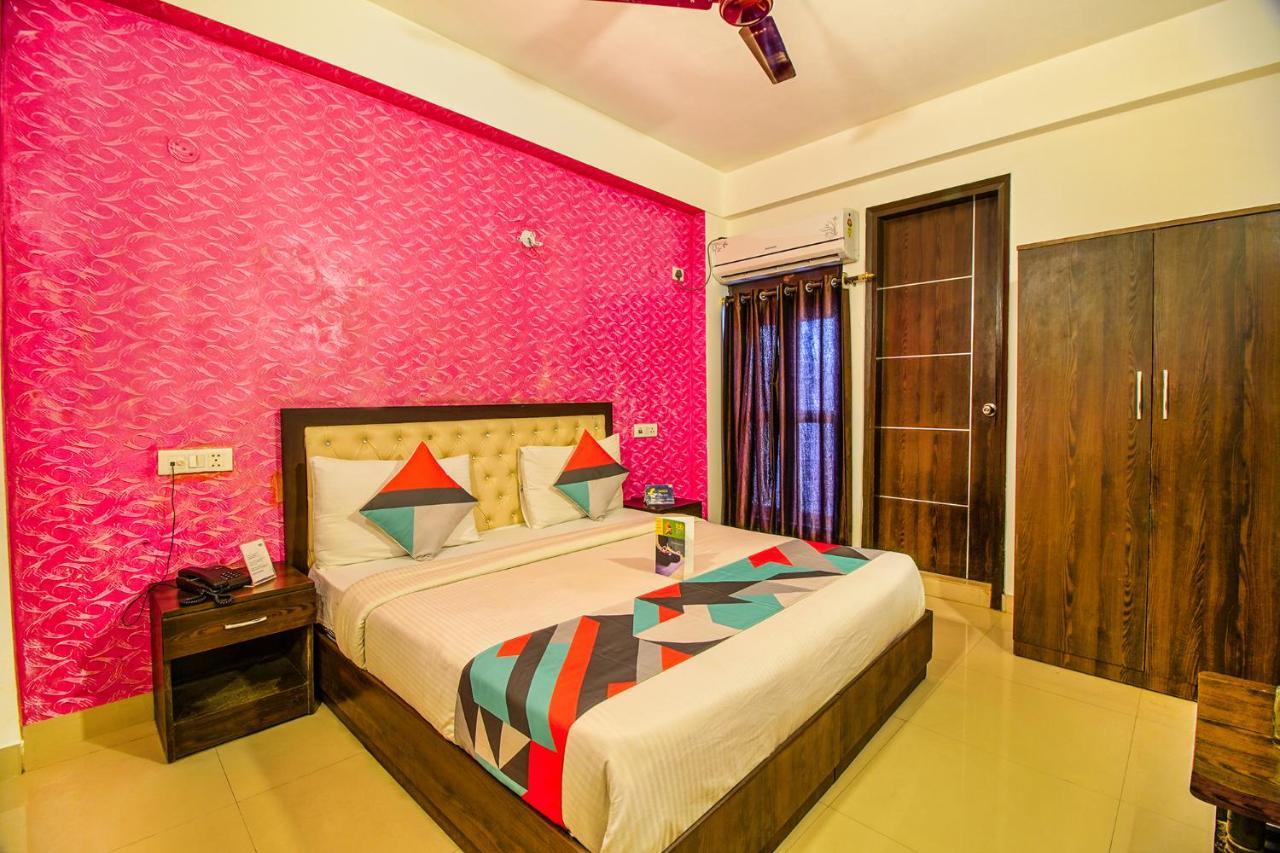 Fabexpress Tp Suite Near Igi Airport New Delhi Ngoại thất bức ảnh